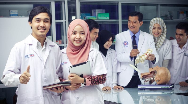 Ilustrasi Mahasiswa Fakultas Kedokteran UMM dari laman https://www.umm.ac.id/