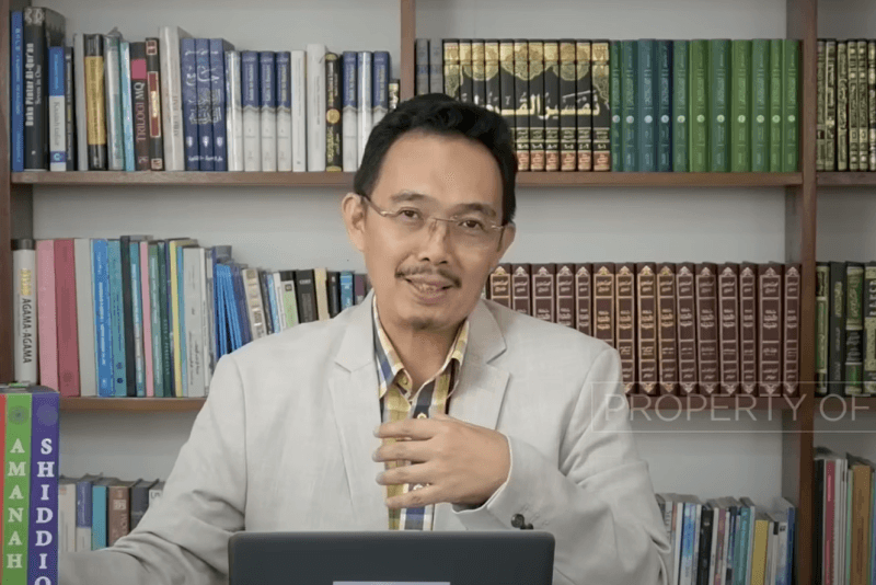Muhammad Syafii Antonio menyampaikan Terapkan 4 Kriteria dalam Memilih Pemimpin (Foto: Tangkapan Layar Youtube @Muhammad Syafii Antonio