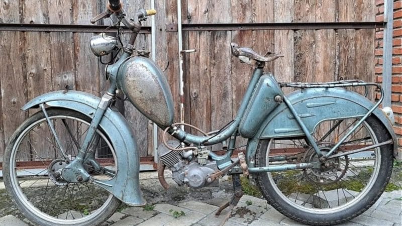 Gambar tangkapan Layar Akun Instangram divine_antiques