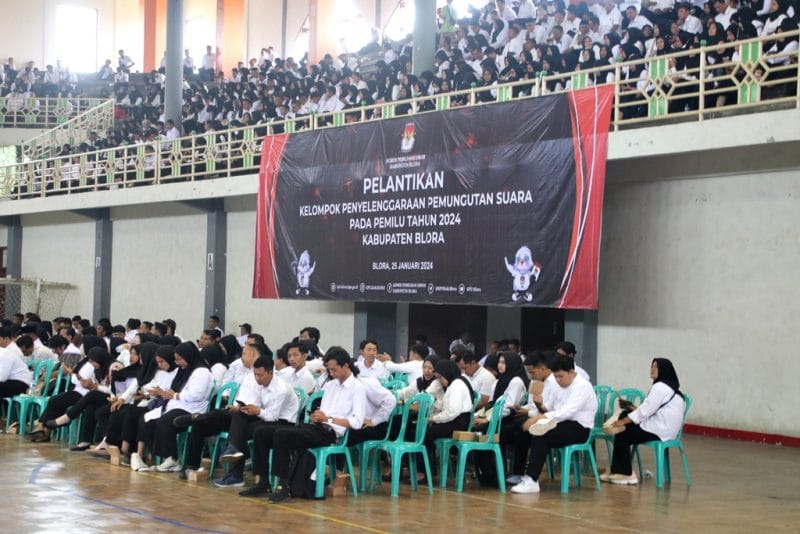 lustrasi foto pelantikan KPPS dari laman https://kominfo.jatimprov.go.id/
