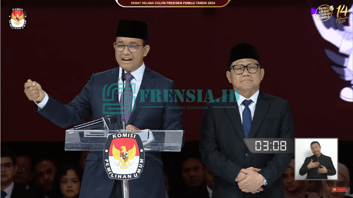 Anies Baswedan Bersama Gus Muhaimin saat Debat Terakhir Pilpres 2024 (Foto: Tangkapan Layar Youtube @KPU RI)