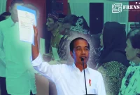 Gambar Banyak Sengketa Tanah, Jokowi Terbitkan 10 Ribu Sertifikat Tanah Untuk Masyarakat Banyuwangi (Sumber: Media X @Jokowi)