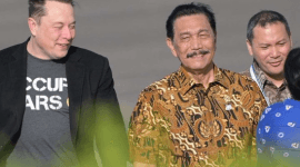 Elon Musk bersama Luhut Binsar Pandjaitan - Reuters