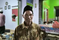 Potret Pak Pur/ Pak Saeri Usai Tasyakkuran Keberangkatan Haji (16/5) Sumber: Istimewa