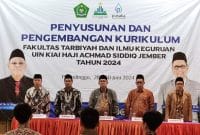 Pembukaan acara Penyusunan dan Pengembangan Kurikulum Berbasis OBE FTIK UIN KHAS Jember