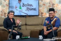 Gambar Mengejutkan! Alasan Guru Gembul Saat Ditanya Rhoma Irama Tentang Sosoknya Yang Dianggap Banyak Tahu (Tangkapan Layar Kanal Youtube Rhoma Irama Official)