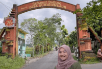 Foto Gapura Masuk Desa Sumbermujur - Kanal YouTube KKN UPNVJT 127 (2022)