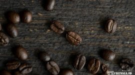 Gambar Kafein Robusta Terlalu Tinggi? Peneliti Ungkap Cara Menurunkannya (Sumber: Canva)