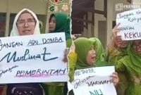 Gambar Tak Hanya Di Glenmore, PAC Muslimat Kalibaru Juga Kritik Pedas PCNU Karteker, Bahkan Menuduh Penjahat (Sumber : @Dian1982