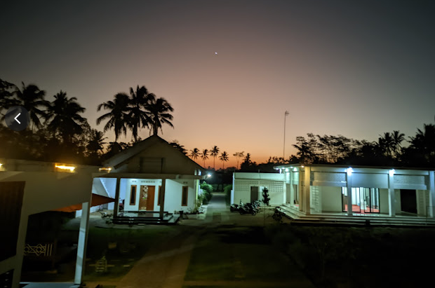 Halaman STF Al Farabi dan Pesantren Luhur Baitul Hikmah - Foto Istimewa by Achmad Dhofir Zuhry 