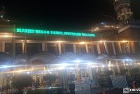 Gambar Mengejutkan! Masjid Besar Di Tanggul Ternyata Berusia Lebih Seabad (Sumber: Imam/Frensia)