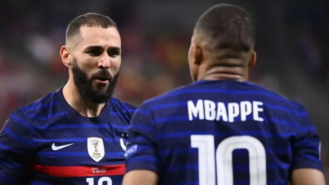 Benzema atau Mbappe, Cristiano Ronaldo Lebih Pilih Kylian Mbappe (Sumber foto: bola.com)
