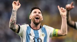 Lionel Messi Sampaikan ke Publik, Bahwa Ronaldo Adalah Penyerang Terbaik yang Pernah Ada

(Sumber foto: goal.com)