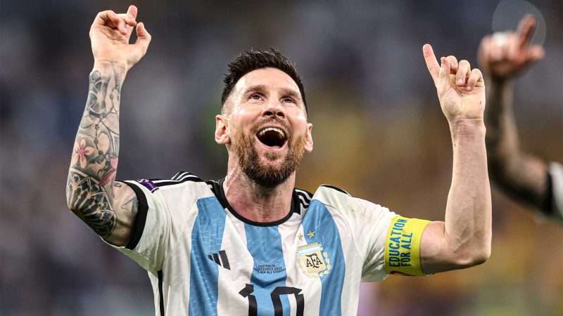 Lionel Messi Sampaikan ke Publik, Bahwa Ronaldo Adalah Penyerang Terbaik yang Pernah Ada

(Sumber foto: goal.com)