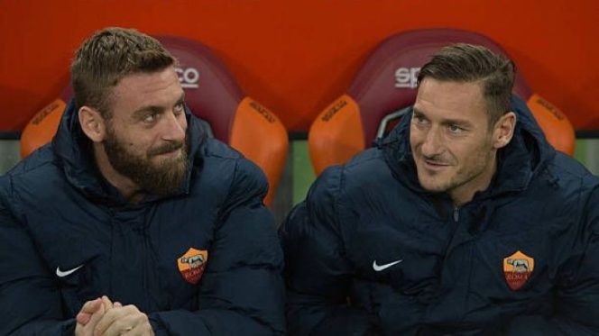 Totti Peringatkan Resiko Pemecatan, De Rossi: Saya Akan Usahakan Hak Saya Sebagai Pelatih AS Roma (Sumber foto: inilah.sulsel.com)