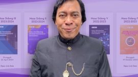 Gambar Komeng Lebih Ingin Bertugas di Komite III daripada Komite II DPD RI, Mana Lebih Dibutuhkan Masyarakat? (Sumber: Instagram/komeng.official, publikamasda.dpd.go.id)