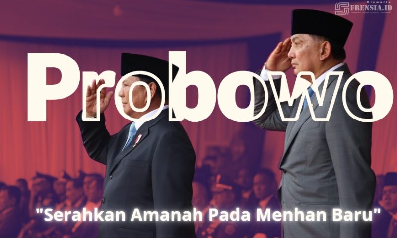 Gambar Prabowo Subianto, Presiden Republik Indonesia, resmi menyerahkan amanah sebagai Menteri Pertahanan (Menhan) kepada Sjafrie Sjamsoeddin dalam acara lepas sambut