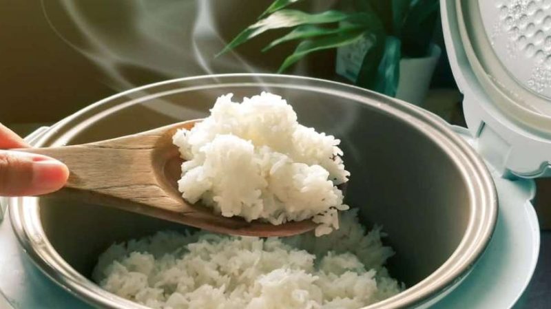 Peneliti Ungkap Nasi Dingin Lebih Menyehatkan Daripada Nasi Hangat, Begini Penjelasannya (Sumber foto: guesehat.com)