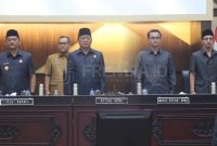 Pemerintah Daerah bersama Pimpinan DPRD Jember saat Rapat Paripurna (Sumber: Istimewa)