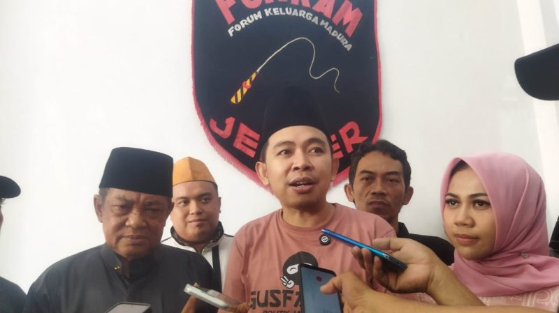Sempat Deklarasi ke Paslon Hendy-Firjaun: Forum Keluarga Madura Secara Resmi Arahkan Dukungan Penuh ke Gus Fawait-Djoko di Pilkada Jember (Sumber foto: Istimewa)