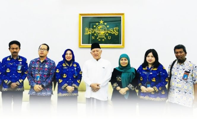 Foto Bersama BKKBN Jawa Timur dengan PWNU Jatim (Sumber: Instagram @bkkbnjatimofficial)