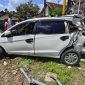 Honda Mobilio Tertampar-Terhempas Kereta Api Pandhalungan Saat hendak Melintasi Rel Kereta Tanpa Palang Pintu (Sumber foto: Istimewa)