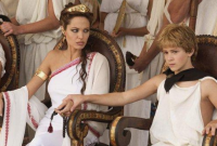Ilustrasi Alexander bersama ibunya, Olympias (Film Alexander 2004)