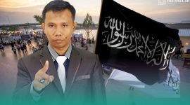 Gambar Ahmad Khozinudin, Kuasa Hukum Penggugat PIK-2, Dianggap Ditangkap Karena Sebar Paham Khilafah (Sumber: Grafis Frensia)