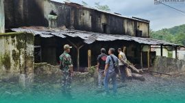 Gambar Gudang Tungku Pengasapan Karet di Tanggul Jember Terbakar, Kerugian Ditaksir Puluhan Juta (Sumber: Istimewa)