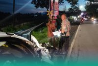 Gambar Kereta Api Tabrak Mobil di Jember, Pemicunya Palang Pintu Lintasan Tak Tertutup (Sumber: Istimewa/Frensia.id)
