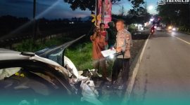 Gambar Kereta Api Tabrak Mobil di Jember, Pemicunya Palang Pintu Lintasan Tak Tertutup (Sumber: Istimewa/Frensia.id)