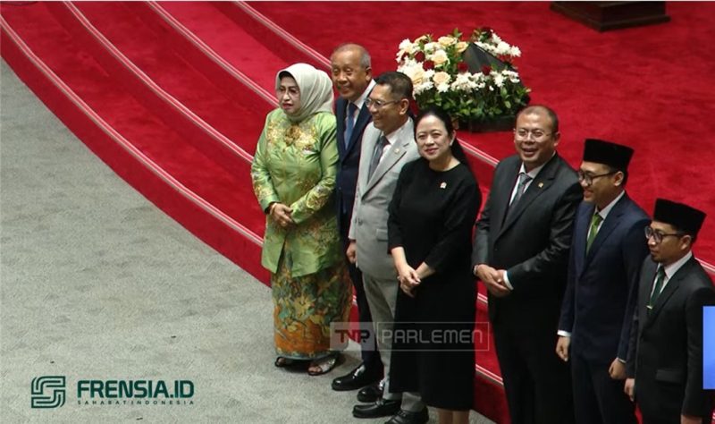 Gambar diambil dari Live Streaming TVR Parlemen