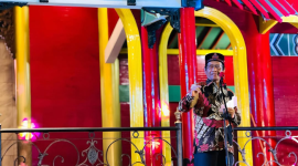 Mahfud MD menyampaikan orasi kebangsaan pada peringatan Haul Gus Dur ke 15 di Surabaya (Sunber: Instagram Mahfud MD) 