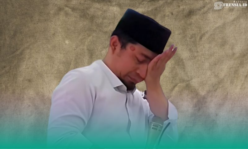 Gambar Air Mata Gus Khozin Berderai, Kenang Nasehat Kedua Orangtuanya (Sumber: Grafis Frensia)