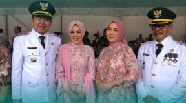 Bupati Fawait dan Wakil Bupati Djoko Susanto bersama pasangan usai Pelatikan (Sumber: Istimewa)