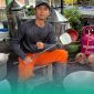 Gambar Siapa Paling Tanggap Bantu Korban Banjir Wonoboyo Bondowoso?. Salah satu anggota komunitas Makelar Akhirat (Sumber: Istimewa)