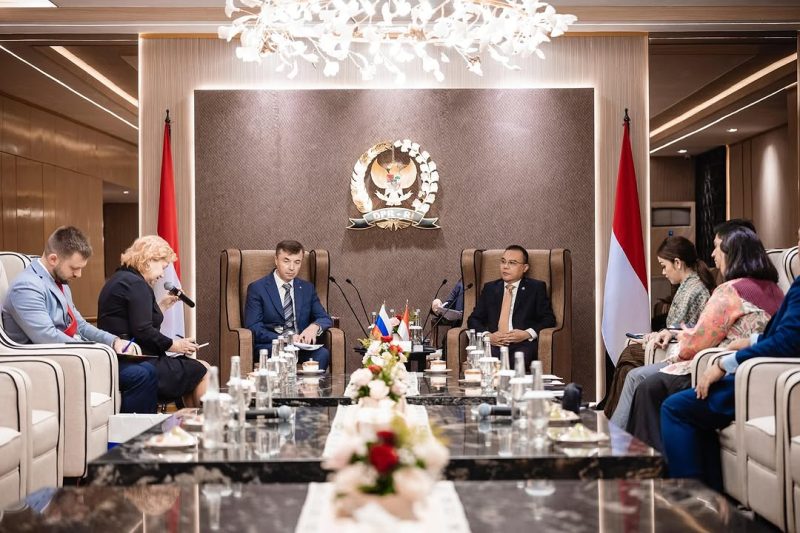 Sufmi Dasco menerima kunjungan Kedubes Rusia (Sumber: Instagram Sufmi Dasco)
