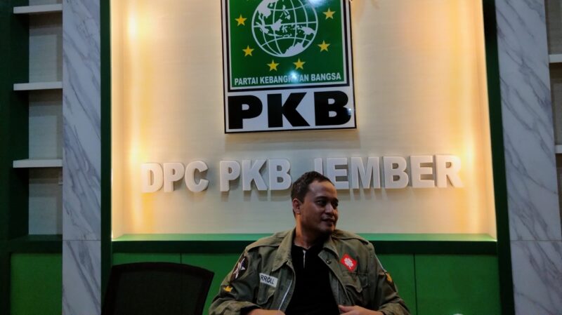 Ayub Djunaidi saat ditemui di kantor DPC PKB Jember (Sumber foto: Sigit Gita Pamuji)