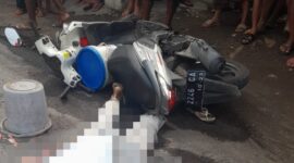 Pemotor yang gagal mendahului truk (Sumber foto: istimewa)