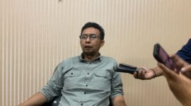 Ketua Fraksi DPRD Jember Edi Cahyo Purnomo saat dikonfirmasi (Sumber foto: Sigit Gita Pamuji)