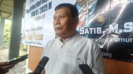 Anggota DPRD Jatim, Satib saat dikonfirmasi (Sumber foto: Sigit Gita Pamuji)