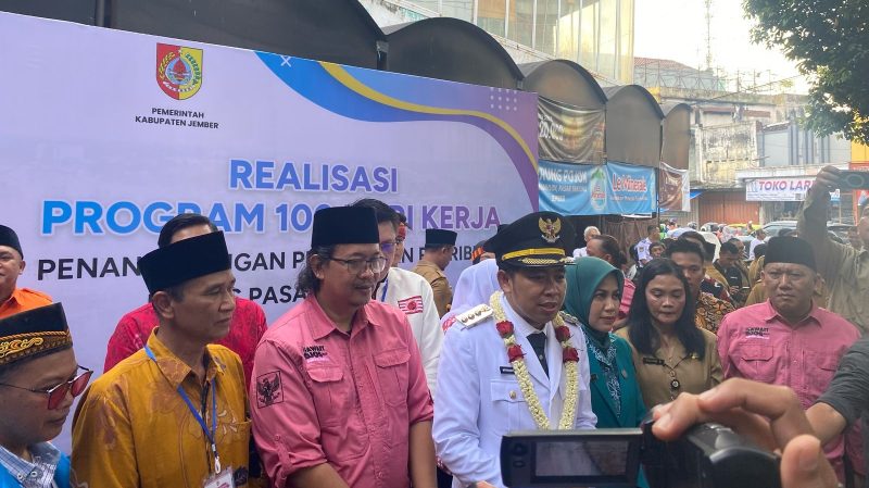 Tepati Janji, Gus Fawait Turun Langsung Ke Pasar Tanjung Jember (Sigit Gita Pamuji)