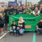 Komunitas Bonek Jember foto bersama setelah bagi-bagi takjil (Sumber foto: Sigit Gita Pamuji)