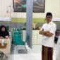 Wabup Djoko Susanto (tengah) saat berkunjung ke Ning Asni (Sumber foto: Sigit Gita Pamuji)