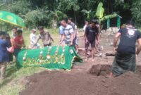 Prosesi pemakaman jenazah korban (Sumber foto: Istimewa)