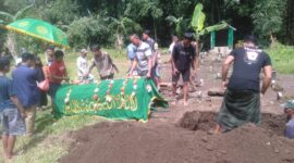 Prosesi pemakaman jenazah korban (Sumber foto: Istimewa)