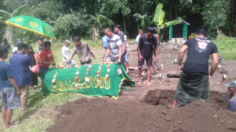 Prosesi pemakaman jenazah korban (Sumber foto: Istimewa)