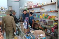 Satpol PP saat melakukan razia (Sumber foto: istimewa)