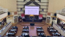 Bupati Jember saat menyampaikan tanggapannya terhadap Pandangan Umum semua Fraksi DPRD Jember (Sumber foto: Sigit)