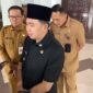 Bupati Jember Muhammad Fawait saat diwawancarai (Sumber foto: Sigit)